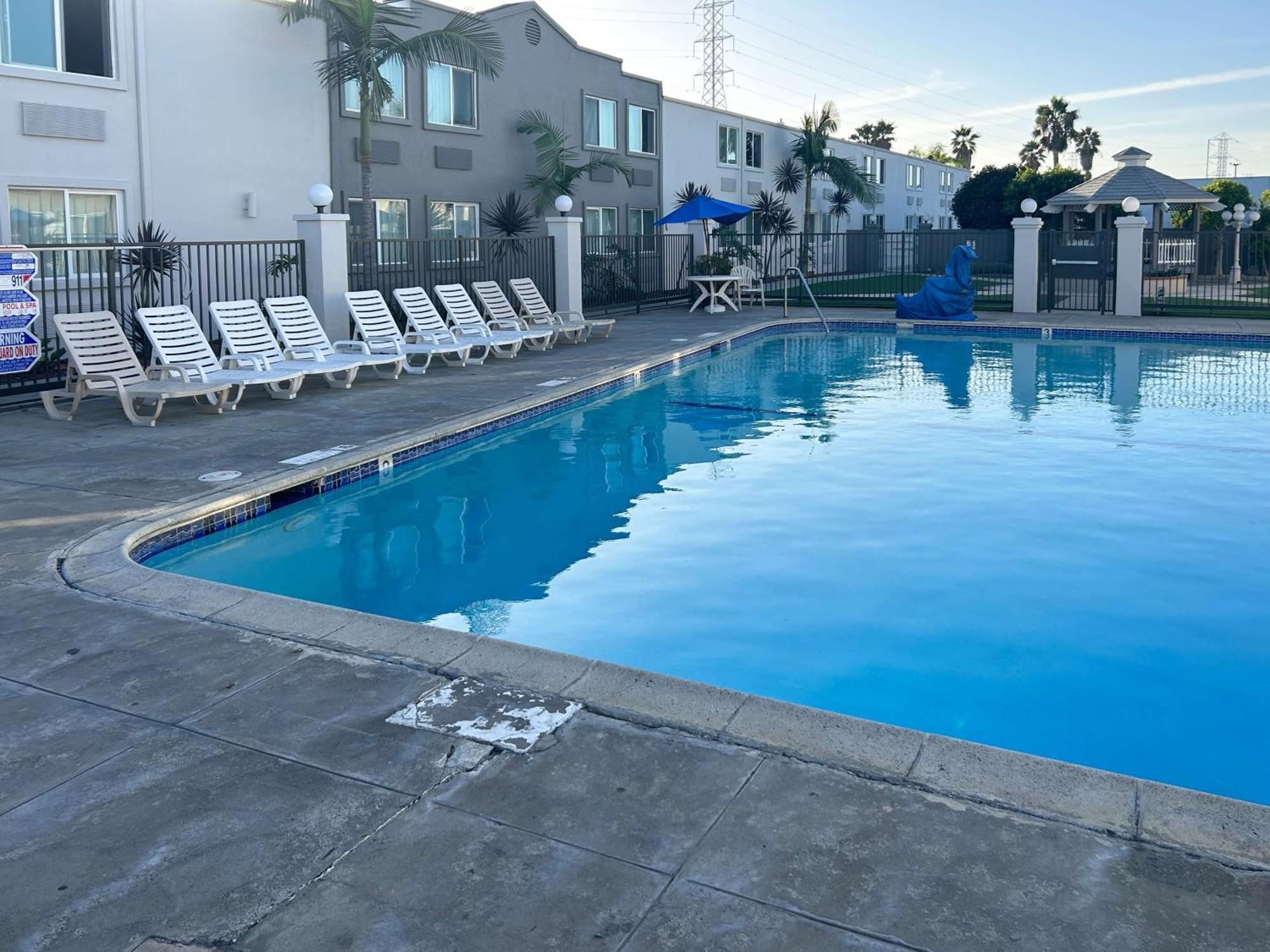 Studio 6 Suites Carson, Ca Exterior photo